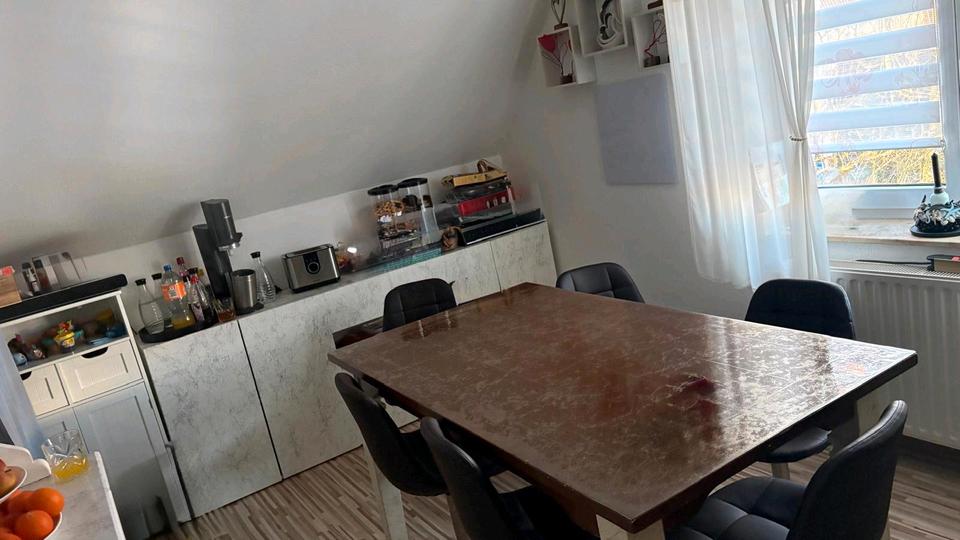 Dachgeschoßwohnung Schömberg - 5 Zimmer, 106 m&sup2;, 1.200&euro; | Angebot:25350426