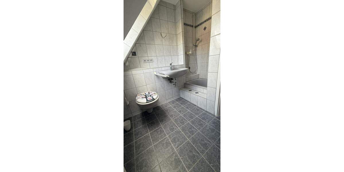 Mehrfamilienhaus, Wohnhaus St. Georgen Peterzell - 9 Zimmer, 185 m&sup2;, 260.000&euro; | Angebot:25701098