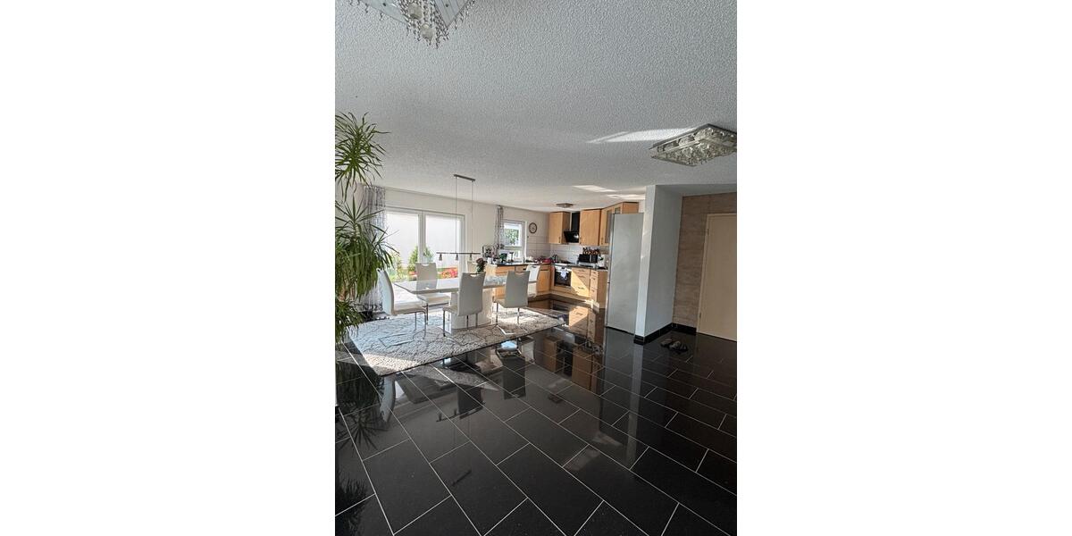 Mehrfamilienhaus, Wohnhaus Villingen-Schwenningen Schwenningen - 9 Zimmer, 300 m&sup2;, 779.000&euro; | Angebot:25182990