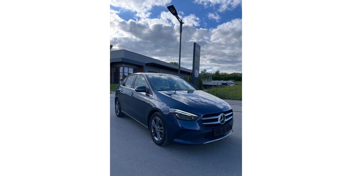 Mercedes-Benz B 220 156.128 km 17.350 &euro; Villingen Schwenningen 78052