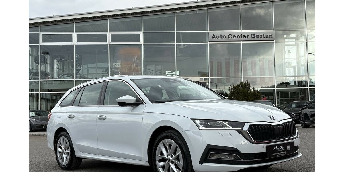 Skoda Octavia 2.0 TDI Combi Style MEMORY/NAVI/CARPLAY 84.033 km 21.800 &euro; Villingen-Schwenningen 78054