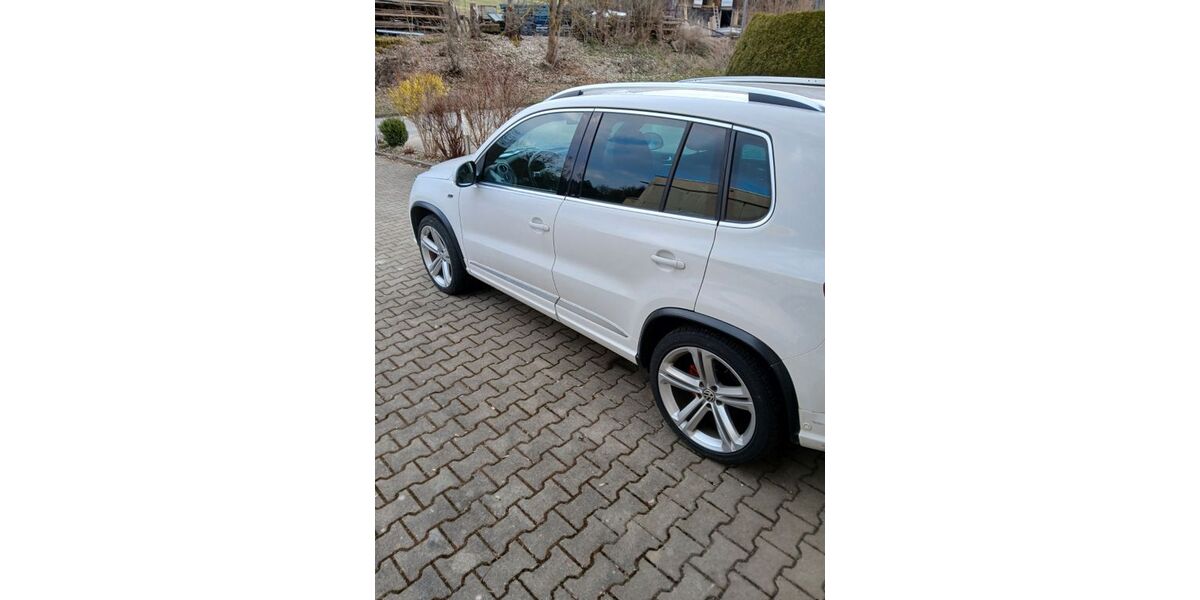 VW Tiguan 197.000 km 11.900 &euro; Niedereschach 78078