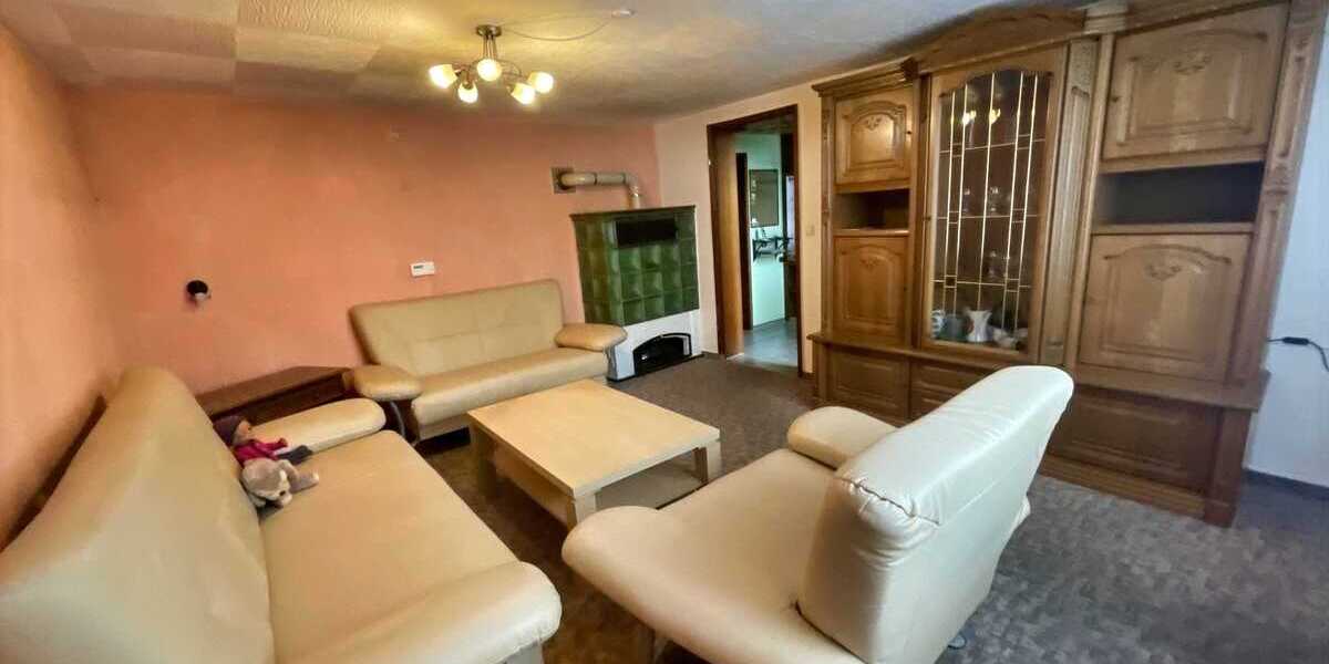 Einfamilienhaus Schömberg - 7 Zimmer, 180 m&sup2;, 178.000&euro; | Angebot:25692860