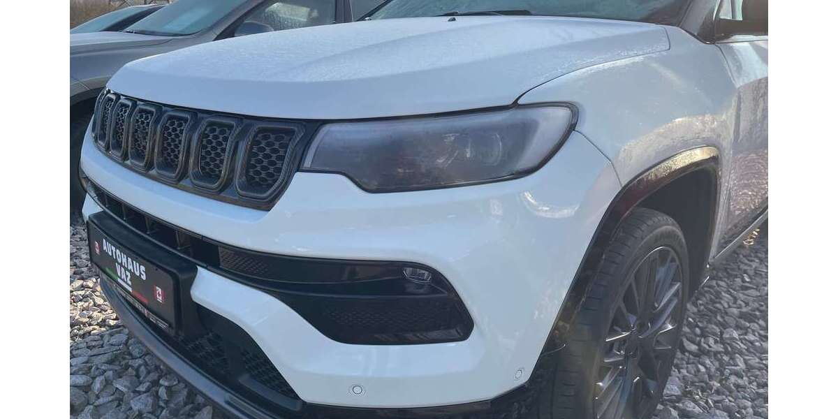 Jeep Compass 87.670 km 20.990 &euro; Villingen-Schwenningen 78052