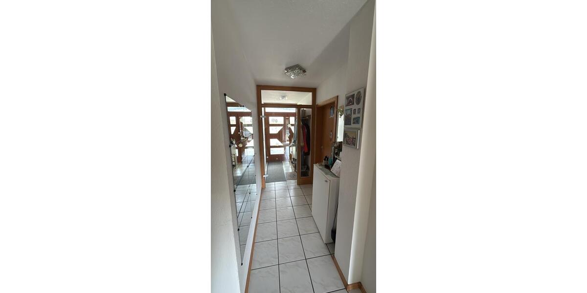 Doppelhaushälfte Aldingen - 7 Zimmer, 170 m&sup2;, 410.000&euro; | Angebot:25312664