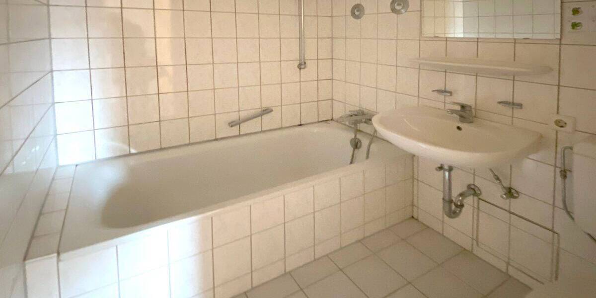Etagenwohnung Wehingen - 3 Zimmer, 74 m&sup2;, 155.000&euro; | Angebot:25708936