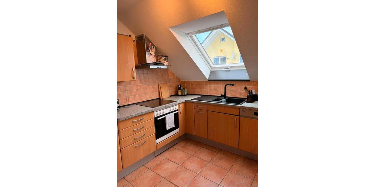 Dachgeschoßwohnung Niedereschach - 4 Zimmer, 90 m&sup2;, 210.000&euro; | Angebot:23230903