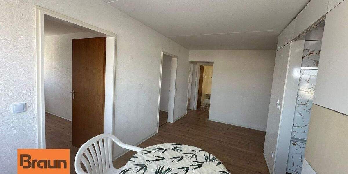 Etagenwohnung Villingen-Schwenningen Schwenningen - 4 Zimmer, 108 m&sup2;, 195.000&euro; | Angebot:25878670