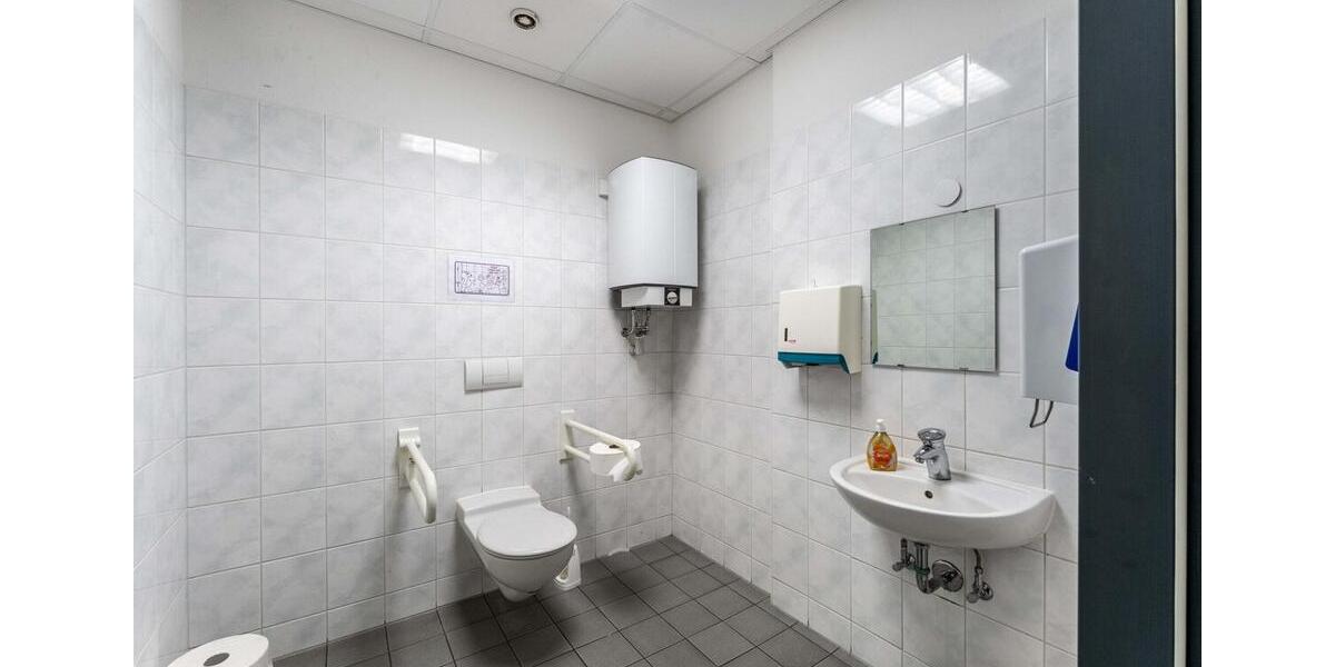 Gewerbeobjekt Villingen-Schwenningen Schwenningen - 4.035&euro; | Angebot:24662040