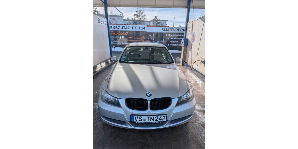 BMW 318 251.000 km 2.900 &euro; Villingen-Schwenningen 78057