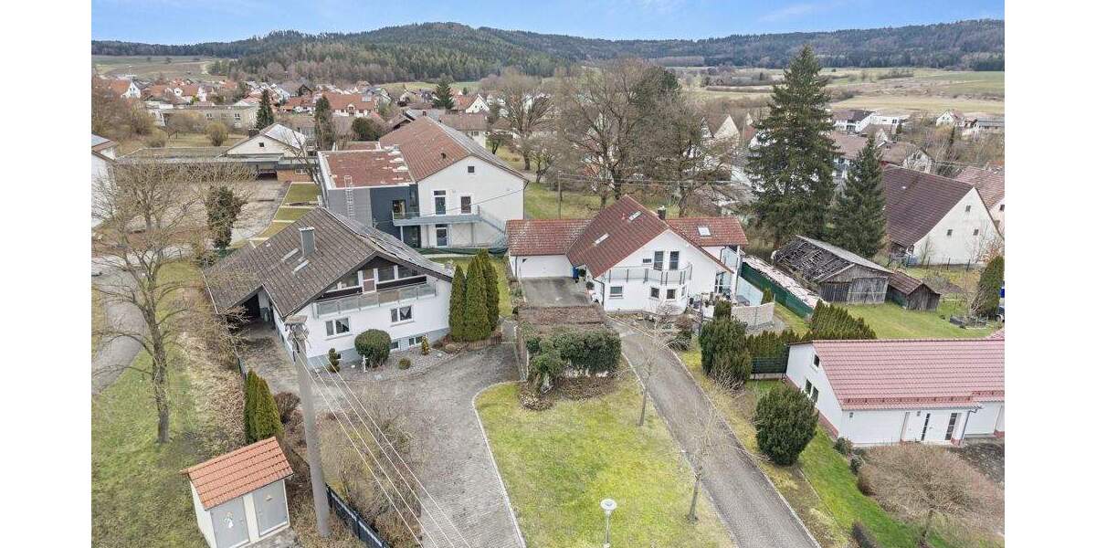 Einfamilienhaus Dietingen - 7 Zimmer, 306 m&sup2;, 497.000&euro; | Angebot:25776556