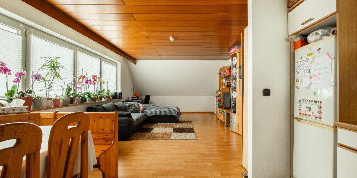 Mehrfamilienhaus, Wohnhaus Titisee-Neustadt Neustadt - 8 Zimmer, 152 m&sup2;, 399.000&euro; | Angebot:25797708