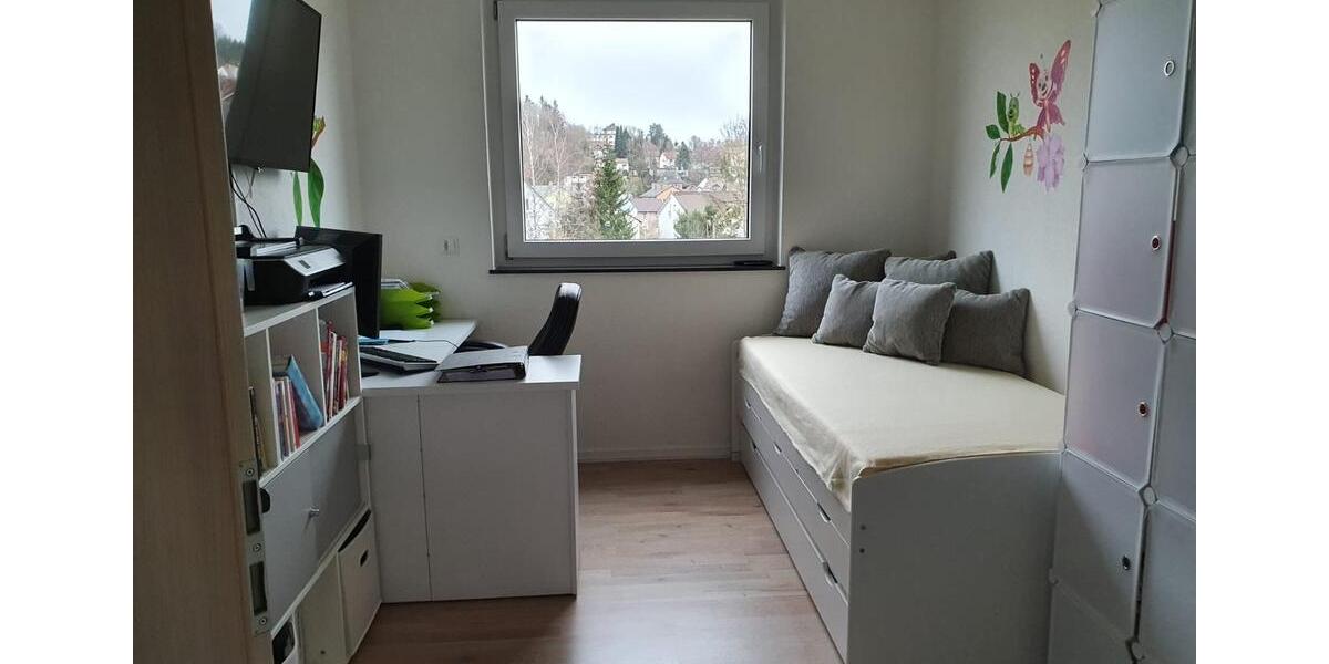Etagenwohnung Villingen-Schwenningen Schwenningen - 4.5 Zimmer, 112 m&sup2;, 1.160&euro; | Angebot:25452071