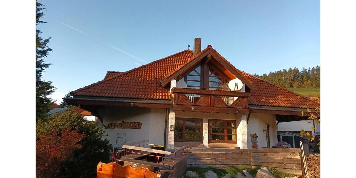 Villa Unterkirnach - 5 Zimmer, 190 m&sup2;, 399.000&euro; | Angebot:26986013