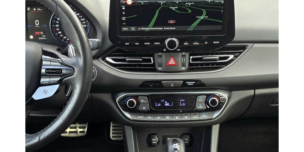 Hyundai i30 N PERFORMANCE/LEDER/PANORAMA/NAVI/DAB/LED 26.583 km 29.900 &euro; Villingen-Schwenningen 78054