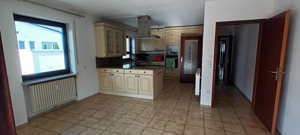 Etagenwohnung Frittlingen - 6 Zimmer, 145 m&sup2;, 950&euro; | Angebot:25446938