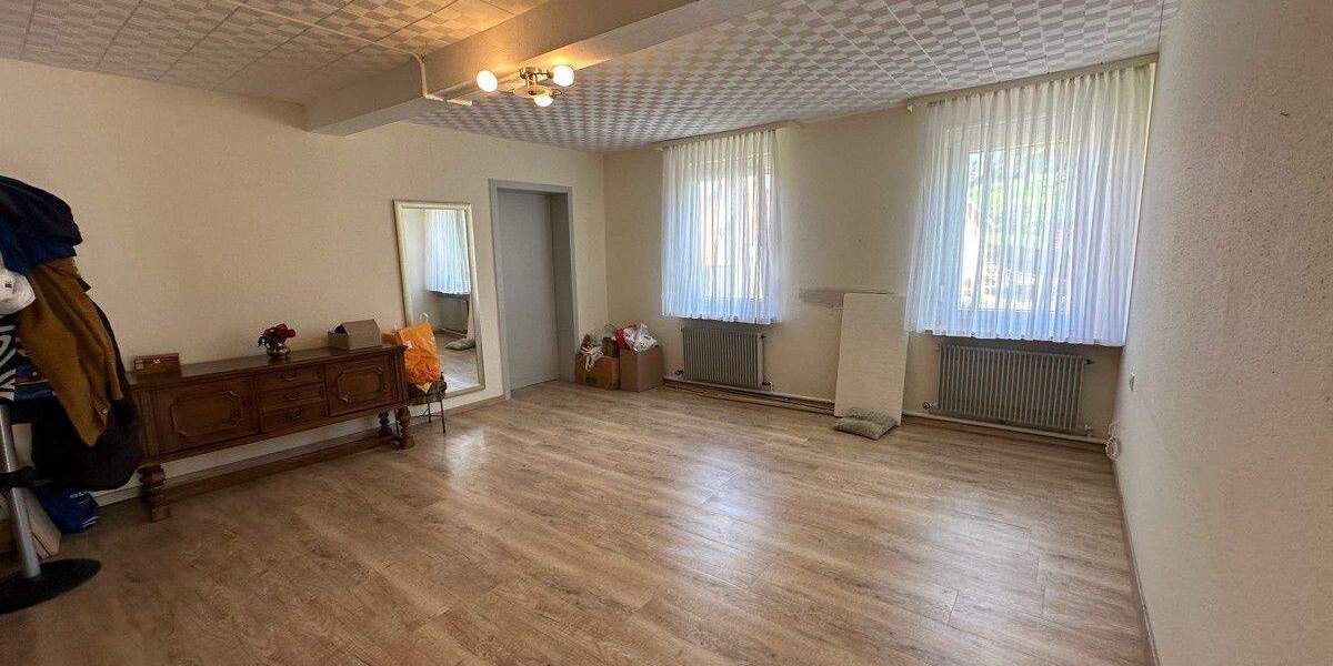 Mehrfamilienhaus, Wohnhaus Böttingen - 1 Zimmer, 230 m&sup2;, 310.000&euro; | Angebot:25683315