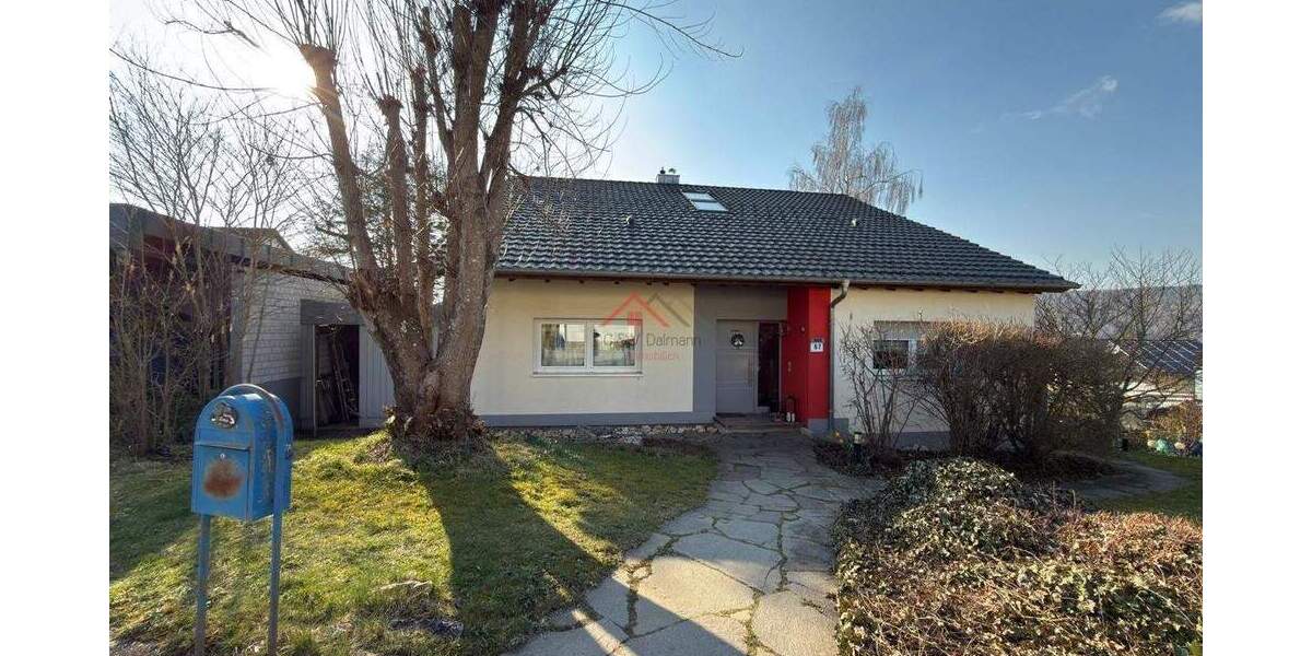 Einfamilienhaus Tuttlingen Möhringen - 8 Zimmer, 239 m&sup2;, 625.000&euro; | Angebot:25878548