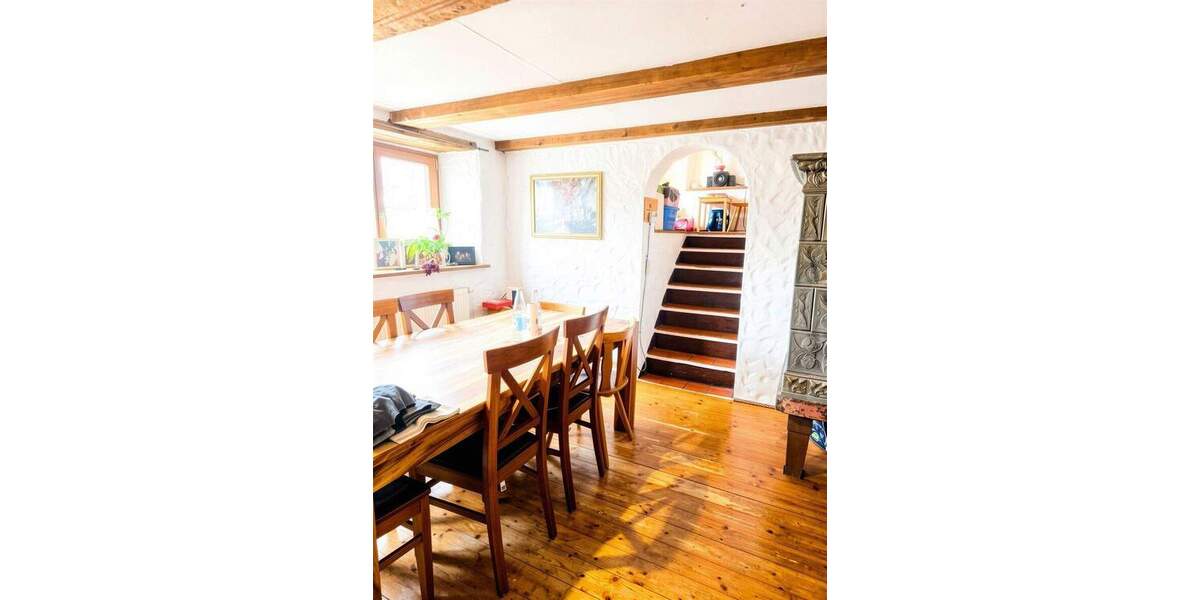 Einfamilienhaus Hüfingen Innenstadt - 8 Zimmer, 140 m&sup2;, 290.000&euro; | Angebot:25928934