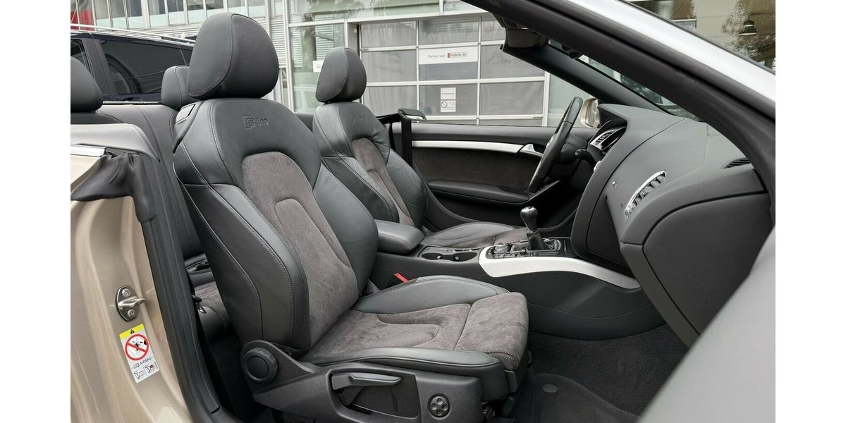 Audi A5 2.0 TFSI S-LINE/155 KW/ BANG & OLUFSEN/LEDER 27.774 km 16.900 &euro; Villingen-Schwenningen 78054