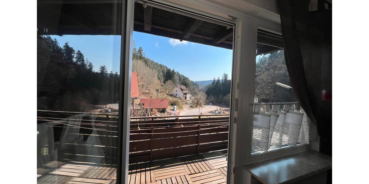 Etagenwohnung Lauterbach - 4 Zimmer, 90 m&sup2;, 800&euro; | Angebot:25319681