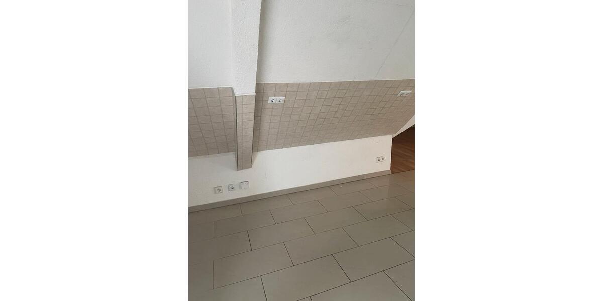 Dachgeschoßwohnung Villingen-Schwenningen Schwenningen - 1.5 Zimmer, 50 m&sup2;, 600&euro; | Angebot:25355138