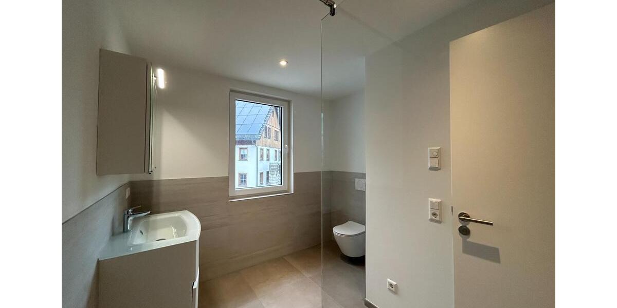 Etagenwohnung Schramberg Tennenbronn - 3 Zimmer, 88 m&sup2;, 1.100&euro; | Angebot:25045556