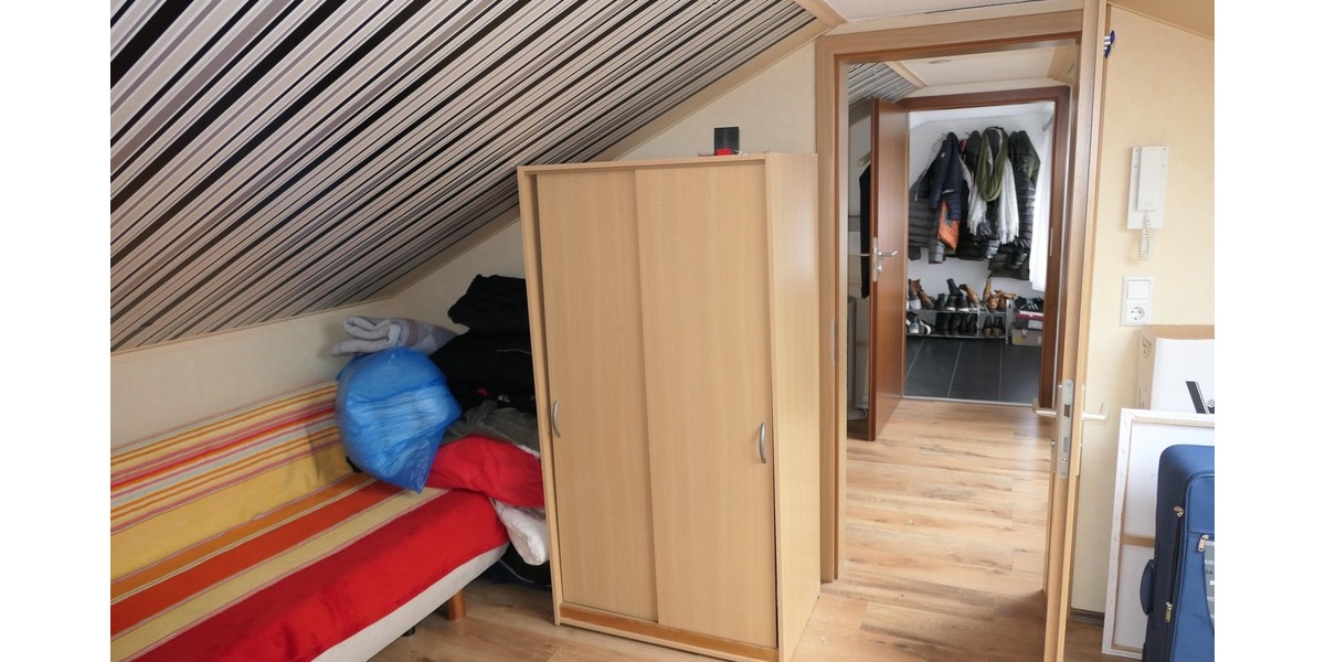 Mehrfamilienhaus, Wohnhaus Trossingen - 8 Zimmer, 144 m&sup2;, 449.000&euro; | Angebot:25732038