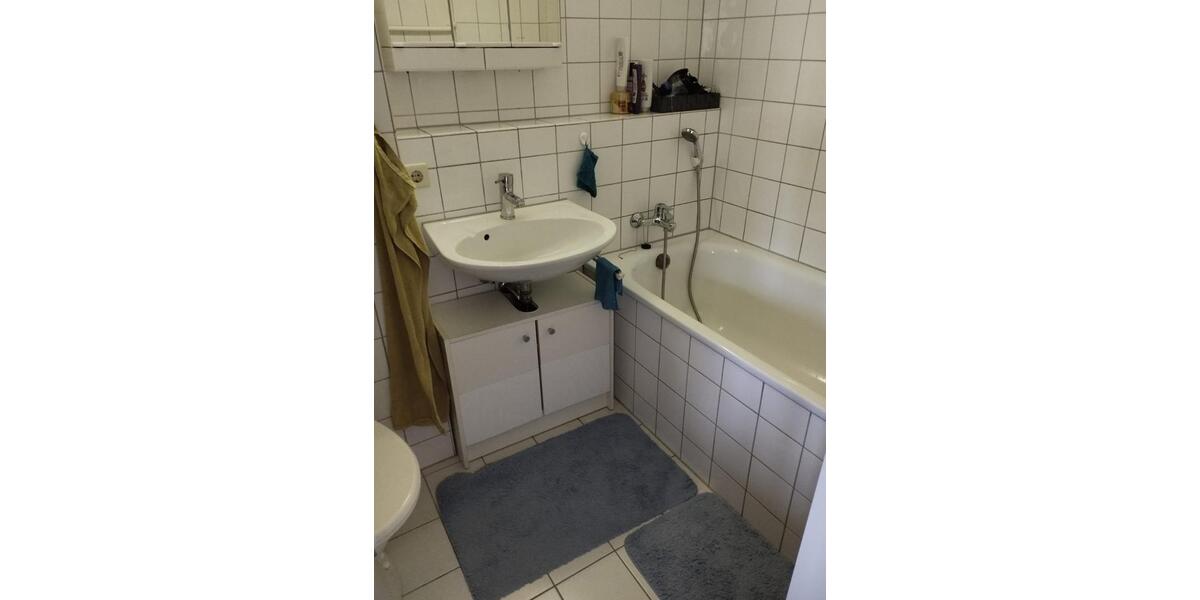 Etagenwohnung Villingen-Schwenningen Schwenningen - 1 Zimmer, 30 m&sup2;, 300&euro; | Angebot:25280193