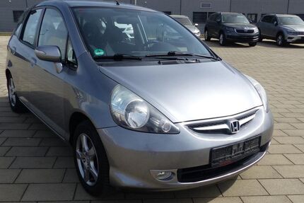 Honda Jazz 135.000 km 2.450 &euro; Zimmern 78658