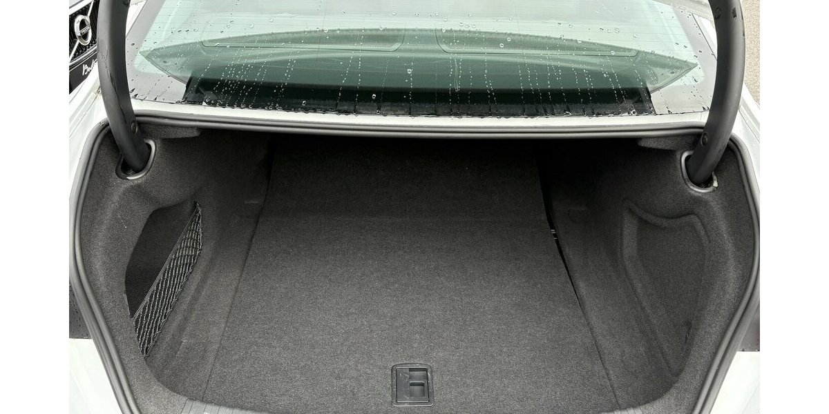 Audi A6 40 TDI BASIS/DSP/AHK/KLIMA/LED/DAB/SHZ/1.HAND 69.941 km 34.900 &euro; Villingen-Schwenningen 78054