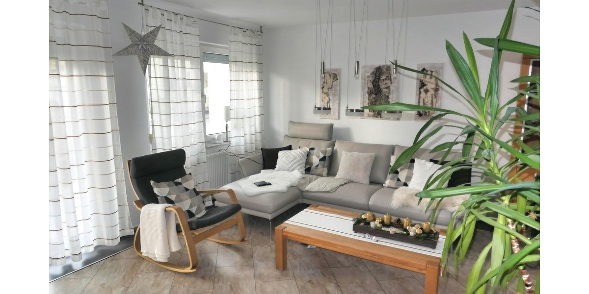 Mehrfamilienhaus, Wohnhaus Trossingen - 8 Zimmer, 144 m&sup2;, 449.000&euro; | Angebot:25732038