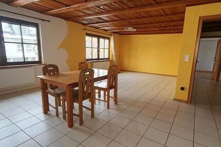 Wohnung Gosheim - 4 Zimmer, 100 m&sup2;, 650&euro; | Angebot:26003084