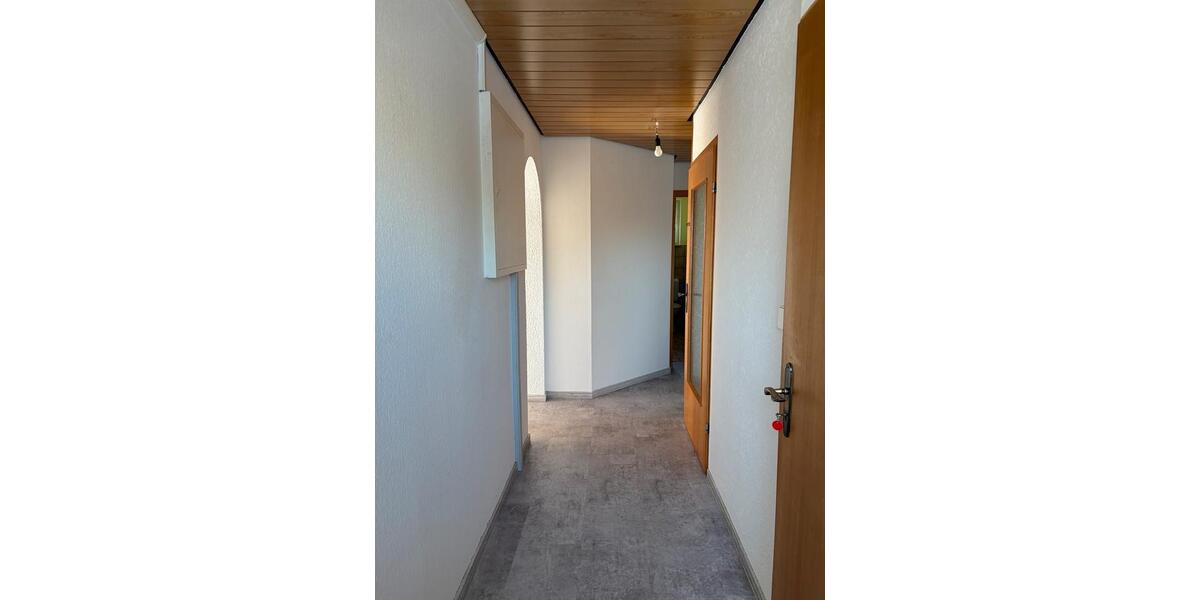 Etagenwohnung Weilen unter den Rinnen - 4.5 Zimmer, 110 m&sup2;, 700&euro; | Angebot:25165003