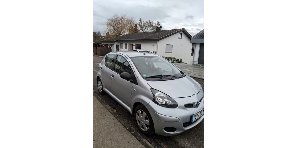 Toyota Aygo (X) 36.618 km 3.998 &euro; Spaichingen 78549