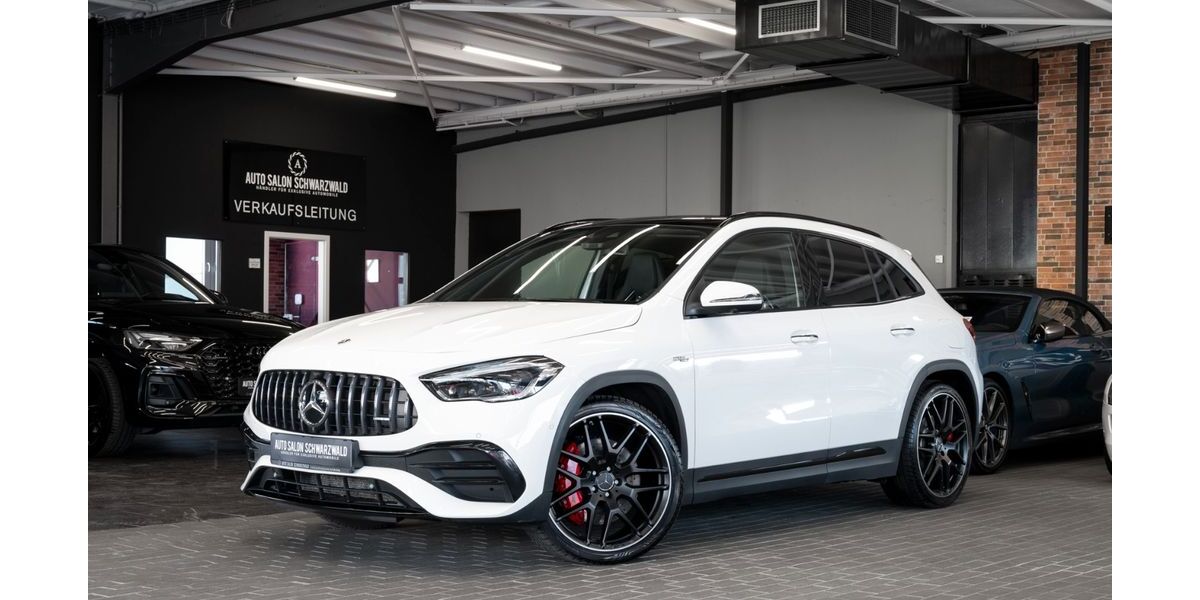 Mercedes-Benz GLA 45 AMG 33.477 km 53.990 &euro; Trossingen 78647