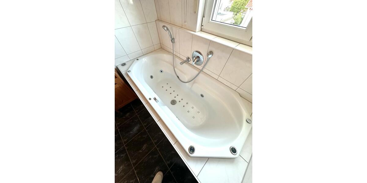 Etagenwohnung Trossingen - 2 Zimmer, 65 m&sup2;, 720&euro; | Angebot:25328112