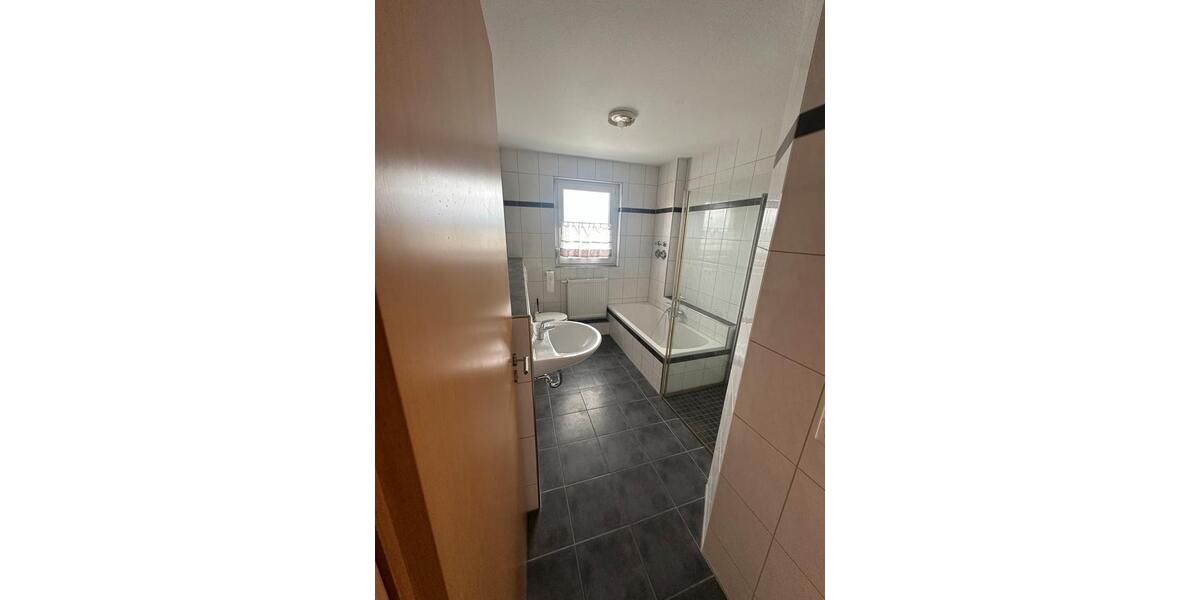 Einfamilienhaus Villingen-Schwenningen Schwenningen - 3 Zimmer, 91 m&sup2;, 1.260&euro; | Angebot:26644338