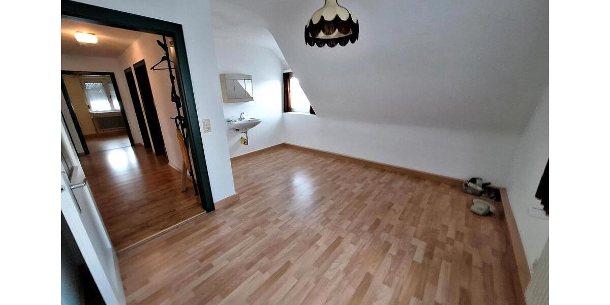 Mehrfamilienhaus, Wohnhaus Villingen-Schwenningen Schwenningen - 8 Zimmer, 202 m&sup2;, 525.000&euro; | Angebot:23593702
