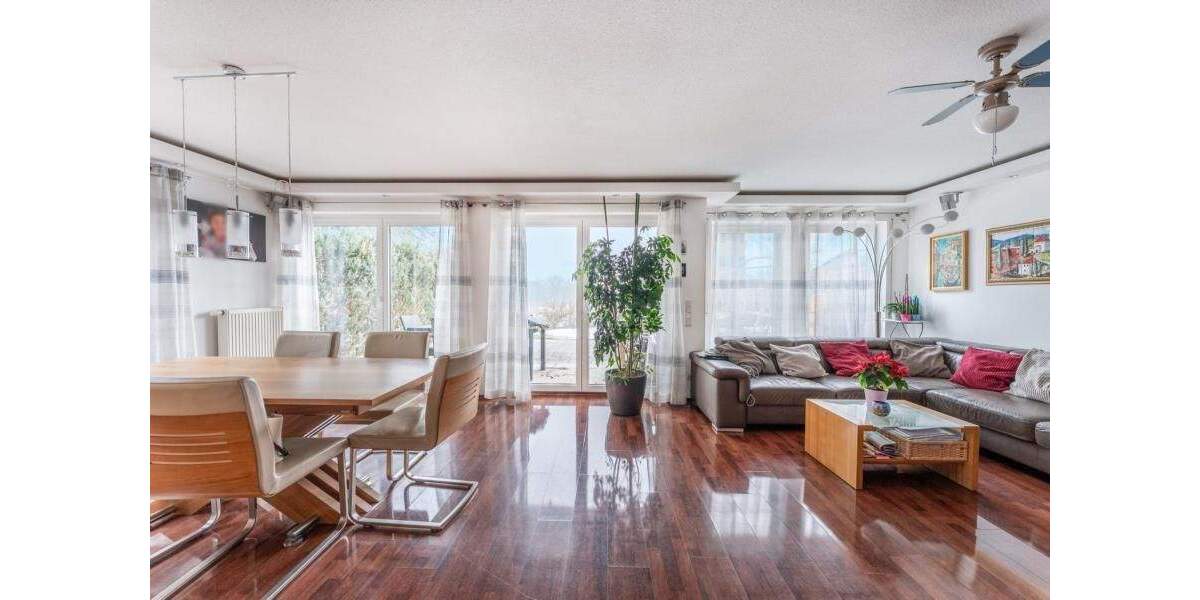 Doppelhaushälfte Villingen-Schwenningen Schwenningen - 6 Zimmer, 159 m&sup2;, 589.000&euro; | Angebot:25698701