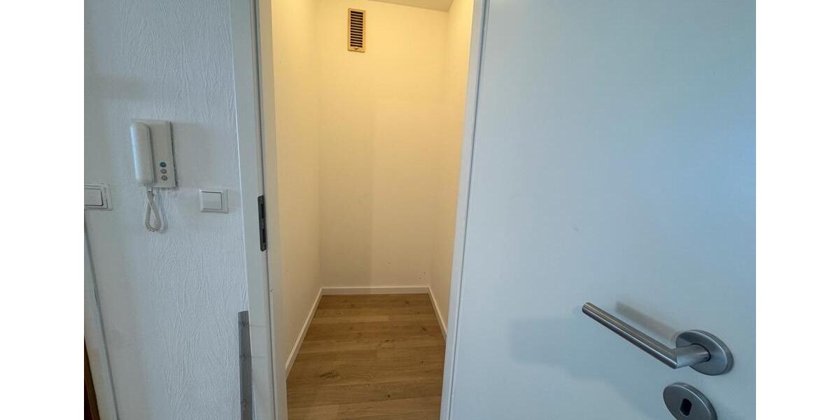 Etagenwohnung Villingen-Schwenningen Schwenningen - 2.5 Zimmer, 67 m&sup2;, 195.000&euro; | Angebot:26757852