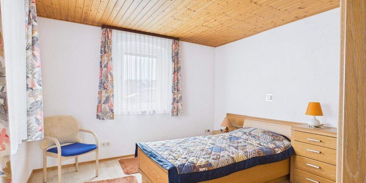 Doppelhaushälfte Rottweil - 6 Zimmer, 150 m&sup2;, 359.000&euro; | Angebot:25683353