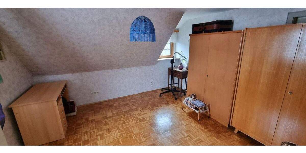 Einfamilienhaus Rottweil-Göllsdorf Göllsdorf - 6 Zimmer, 130 m&sup2;, 300.000&euro; | Angebot:25654264