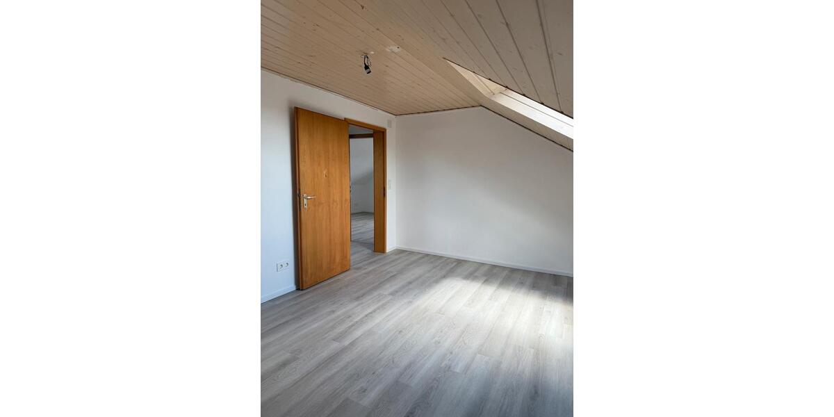 Etagenwohnung Villingendorf - 3 Zimmer, 85 m&sup2;, 750&euro; | Angebot:24831890
