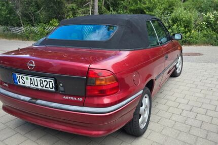 Opel Astra 128.000 km 3.200 &euro; Niedereschach 78078