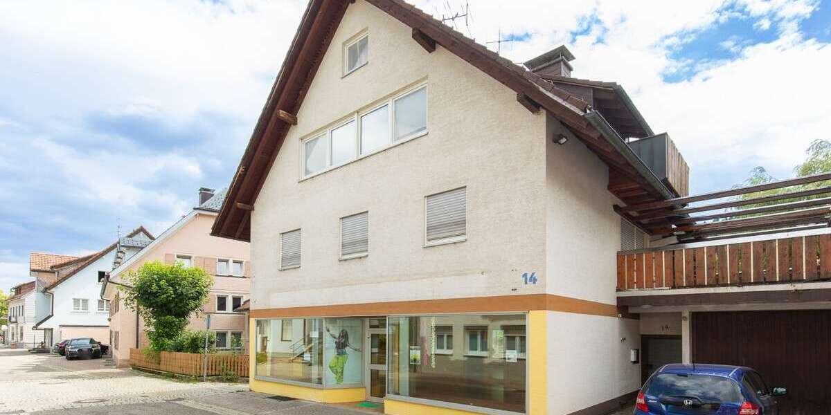 Einfamilienhaus Titisee-Neustadt Neustadt - 8 Zimmer, 238 m&sup2;, 399.000&euro; | Angebot:25336053