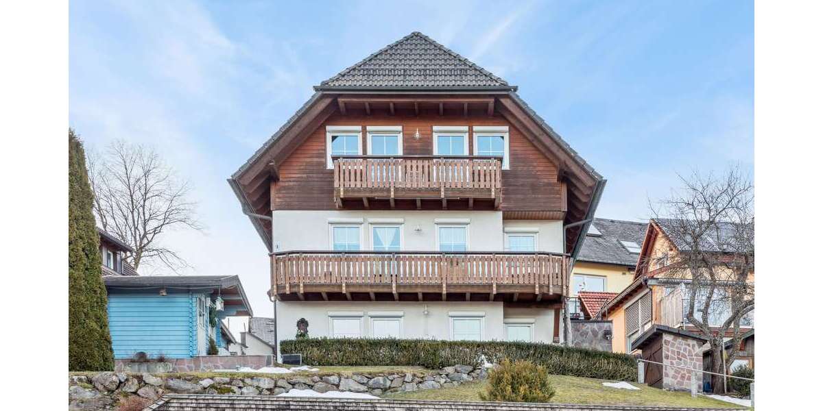 Einfamilienhaus Titisee- Neustadt Neustadt - 8 Zimmer, 184 m&sup2;, 649.000&euro; | Angebot:25647786