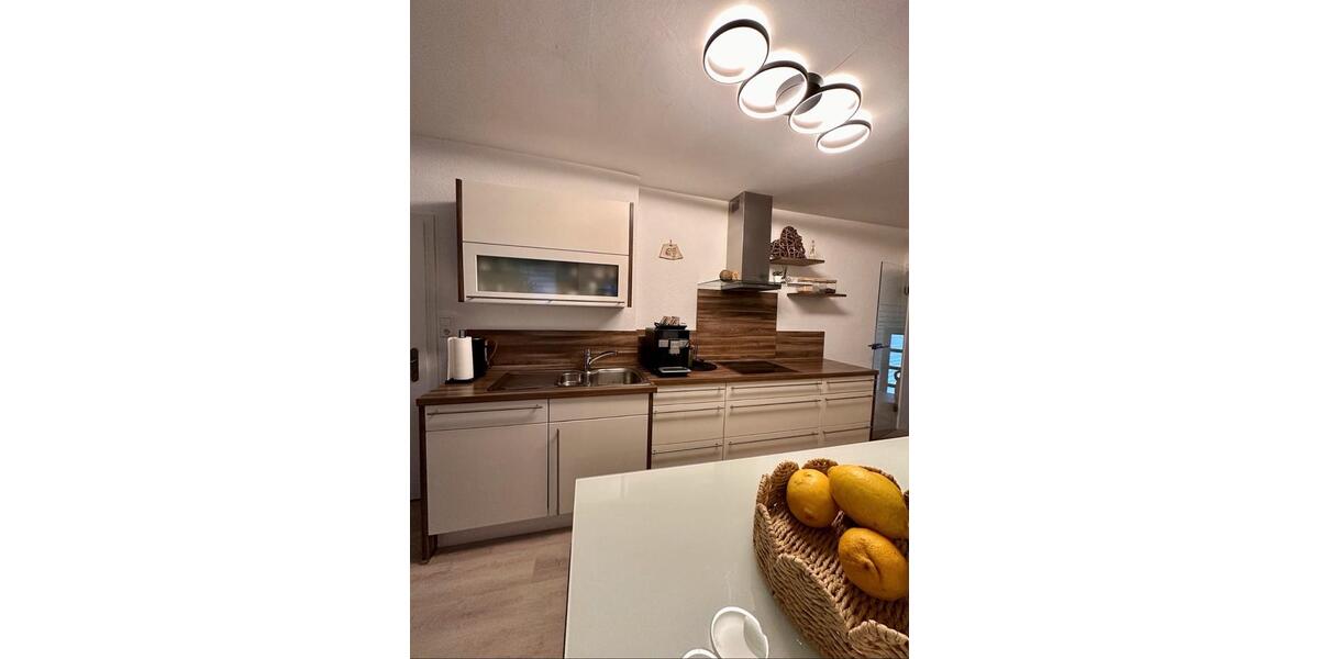 Einfamilienhaus Villingen-Schwenningen Schwenningen - 6 Zimmer, 240 m&sup2;, 395.000&euro; | Angebot:25637086