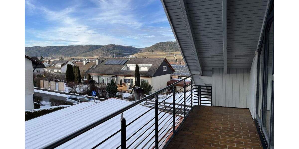 Einfamilienhaus Tuttlingen Nendingen - 8 Zimmer, 221 m&sup2;, 649.000&euro; | Angebot:25676929