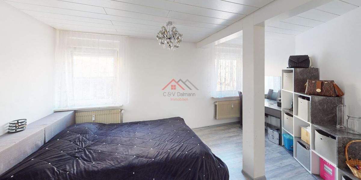 Etagenwohnung Tuttlingen - 5 Zimmer, 131 m&sup2;, 205.000&euro; | Angebot:25770902